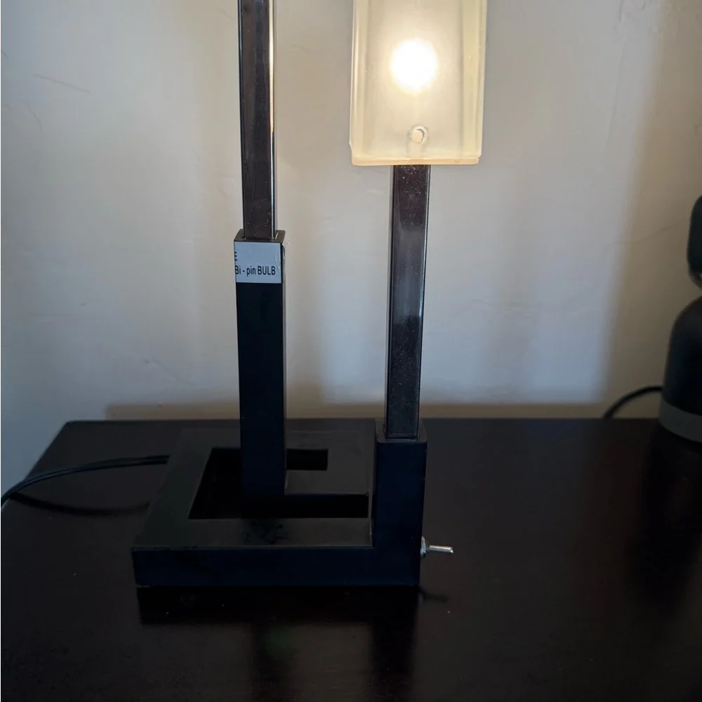 IKEA Korsby Table Accent Lamp Rectangle Globes Silver Black‎ Base 2 brightness's